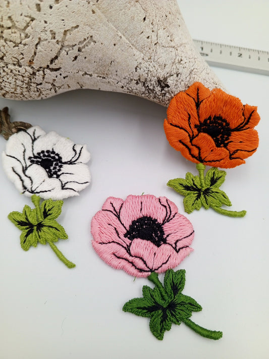 3 pieces FLORAL VINTAGE appliqués orange pink white blue black yellow brown flower Patches #100