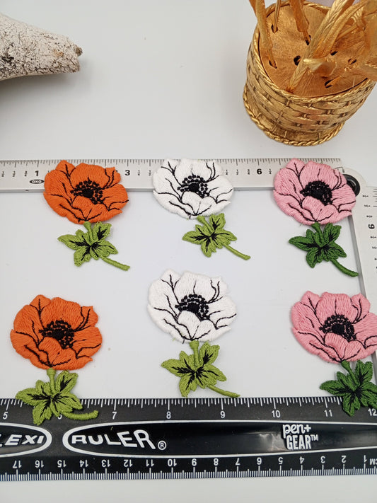6 pieces FLORAL VINTAGE appliqués orange pink white green black  flower Patches #101