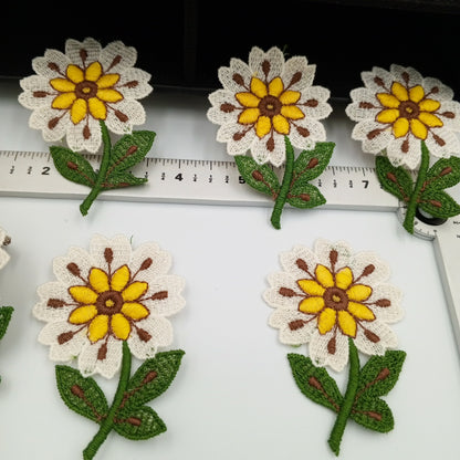 FLORAL VINTAGE appliques yellow brown off white flower Patches #173