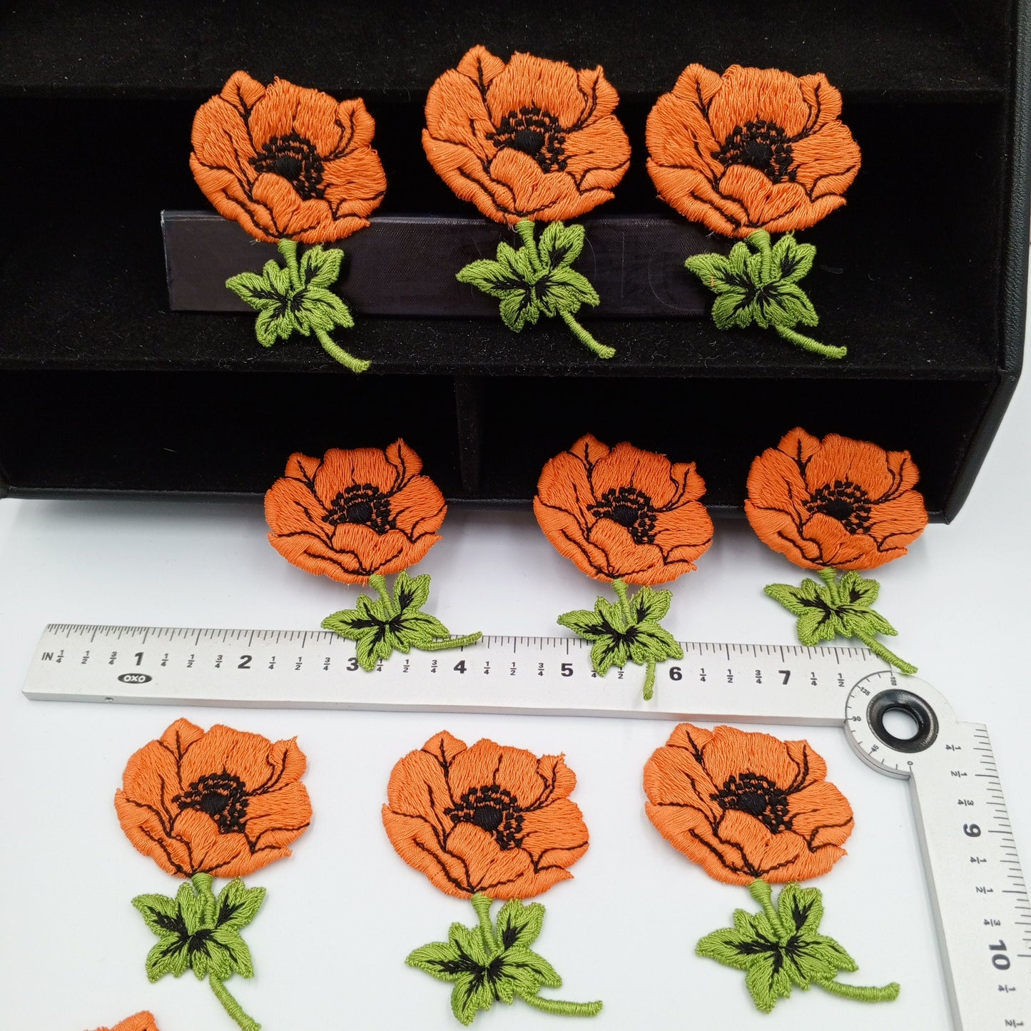 4 pieces FLORAL VINTAGE COTTON appliques Pink white orange flower Patches #160