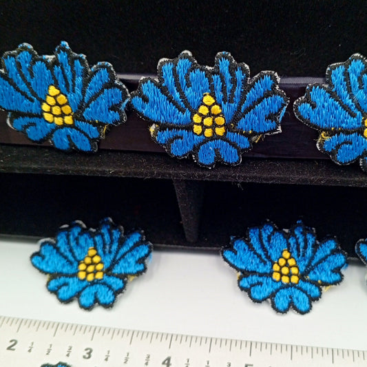 FLORAL VINTAGE appliques yellow blue flower iron-on Patches #183