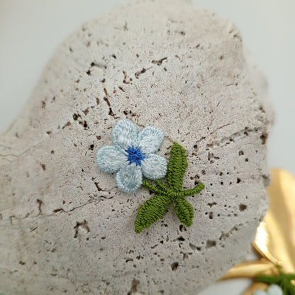 FLORAL VINTAGE appliques light blue flower Patches #235