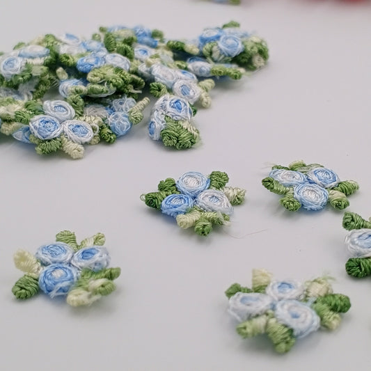 VINTAGE appliques cute white light blue flower embroidery Patches #311