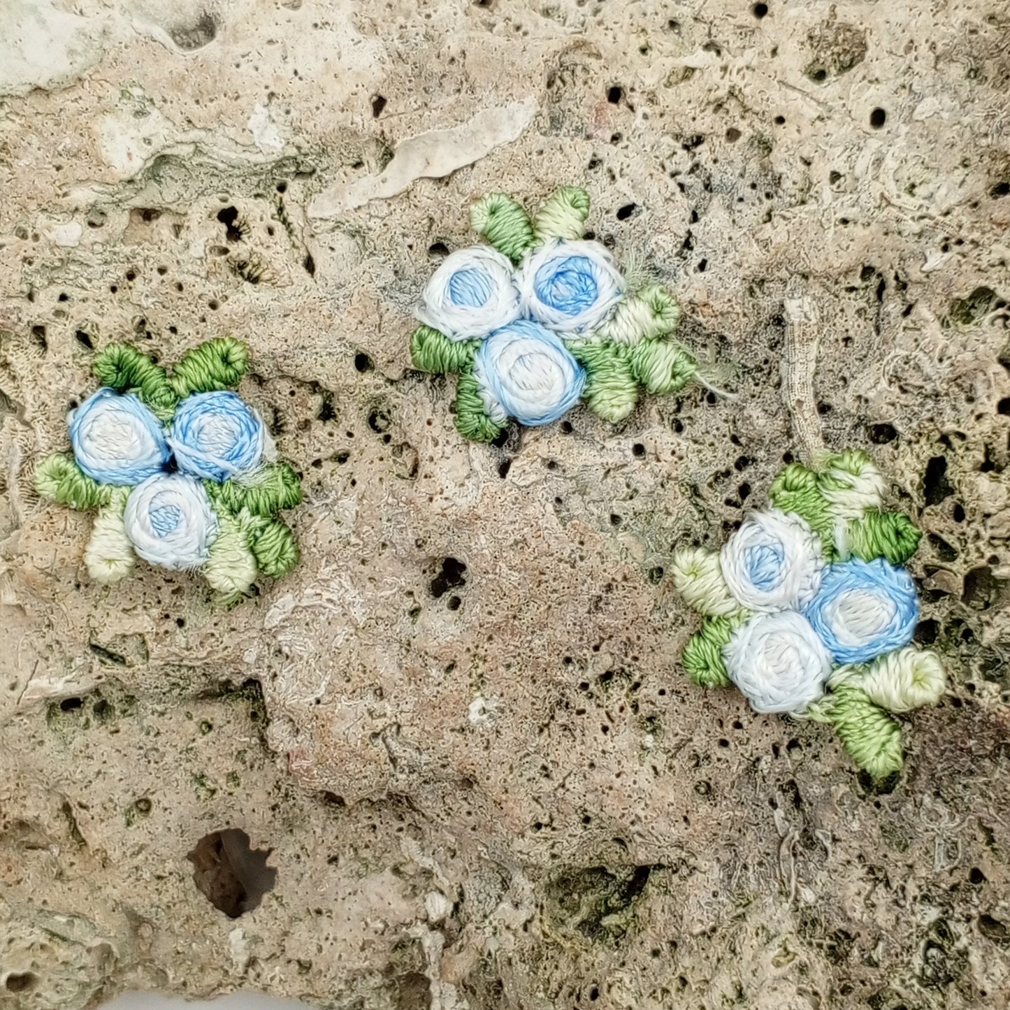 VINTAGE appliques cute white light blue flower embroidery Patches #311