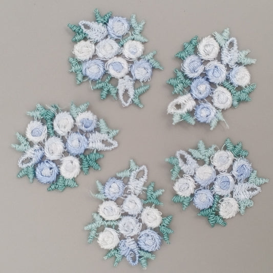 FLORAL VINTAGE appliques white green soft blue flower Patches #300