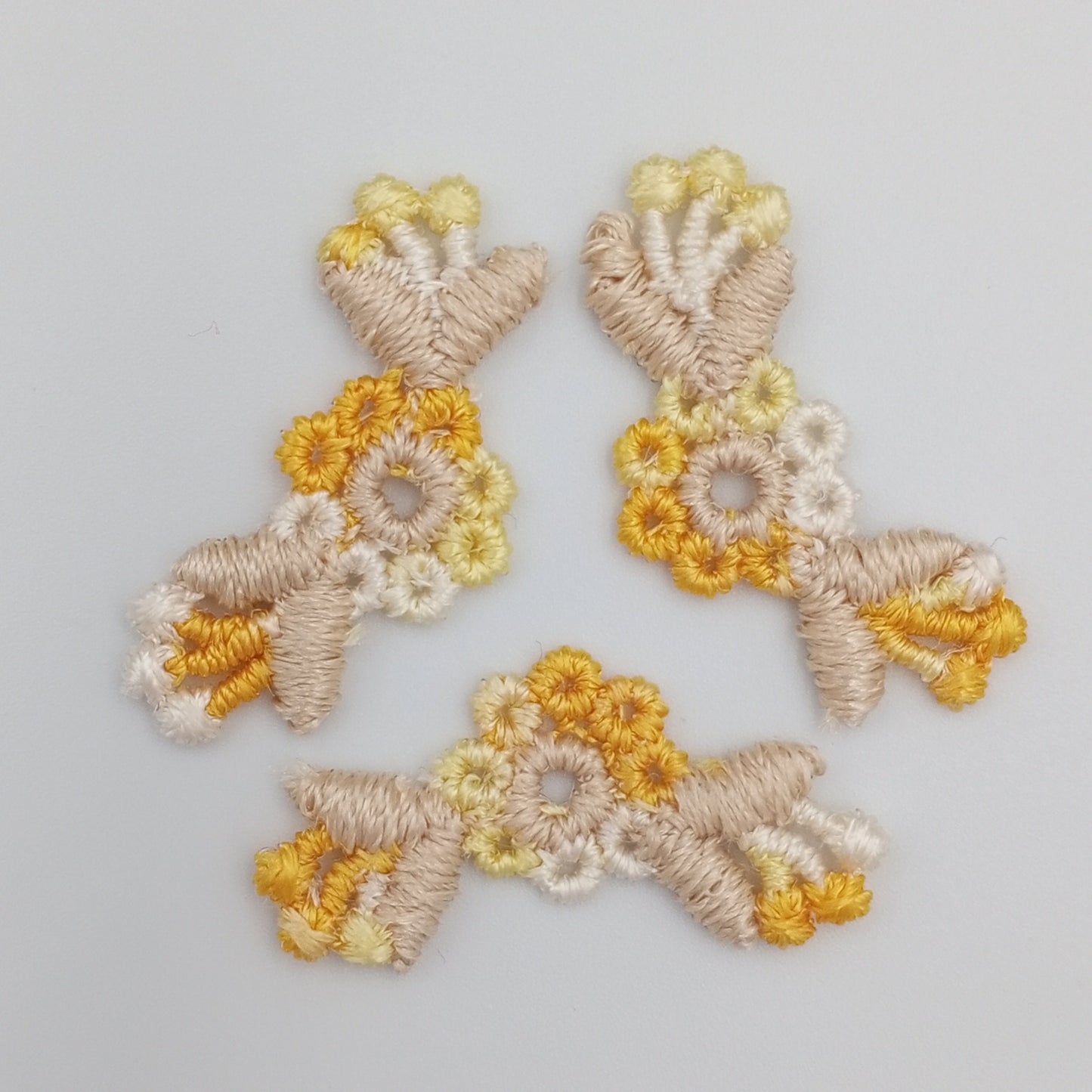 VINTAGE appliques yellow natural flower embroidery Patches #328