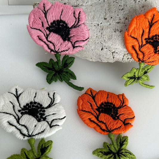 Vintage appliqués patches buy the 6 pieces set or pick your own color: orange , rose pink, white flowers. lot#40