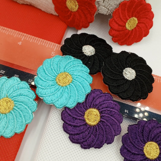 8 pieces FLORAL VINTAGE appliques red metallic gold silver black purple cyan flower Iron on Patches #115