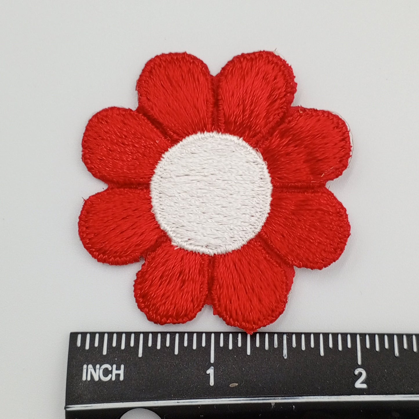 FLORAL VINTAGE appliques 2" white red flower Patches iron on #212