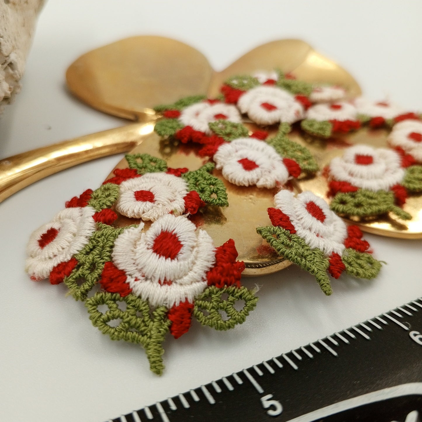 FLORAL VINTAGE applique Red Green Beige Flower Patches #228