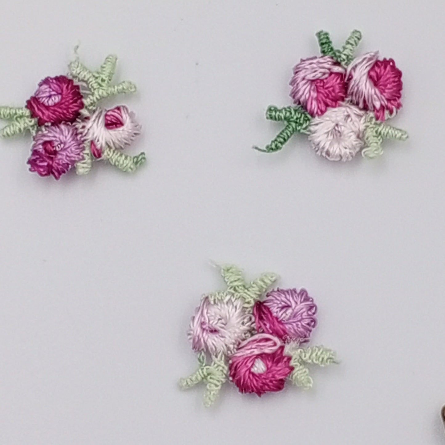 VINTAGE appliques cute lilac white purple flower embroidery Patches #310