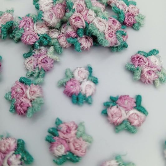 VINTAGE appliques cute green lilac flower embroidery Patches #308