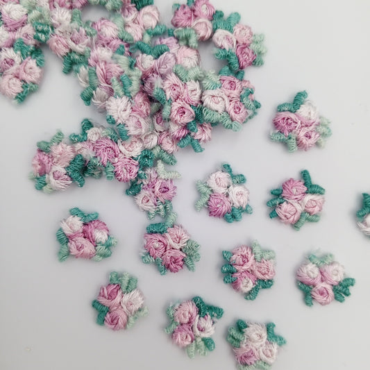 VINTAGE appliques cute green lilac flower embroidery Patches #308