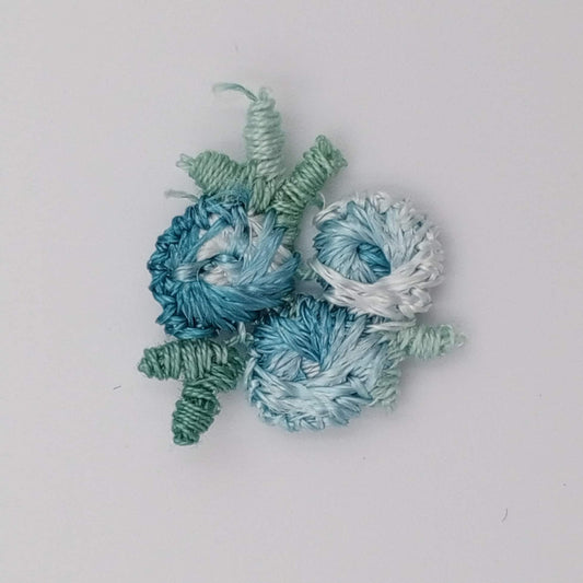 VINTAGE appliques cute blue green flower embroidery Patches #307