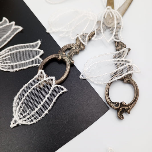 FLORAL VINTAGE appliques white flower net Patches #287