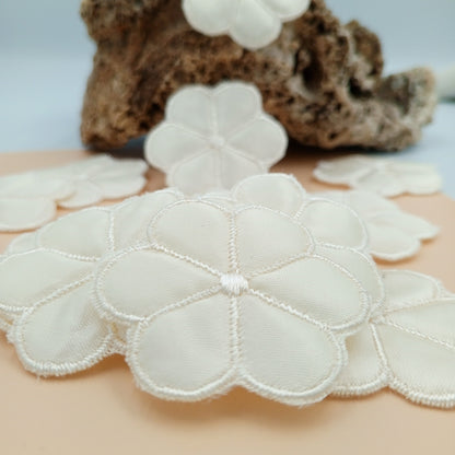FLORAL VINTAGE appliques cream flower padded Patches #285