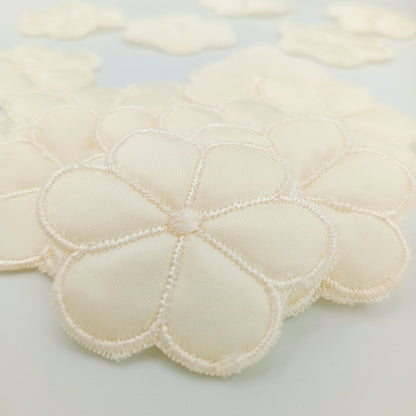 FLORAL VINTAGE appliques cream flower padded Patches #285