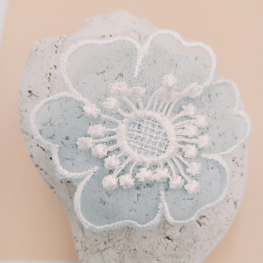 FLORAL VINTAGE appliques white flower Patches #282