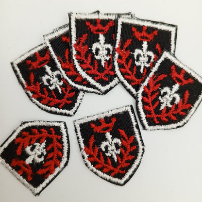 VINTAGE Badge Patches red white black shield Embroidered Appliques #709