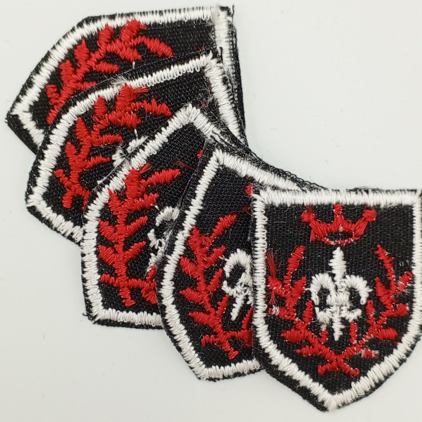 VINTAGE Badge Patches red white black shield Embroidered Appliques #709
