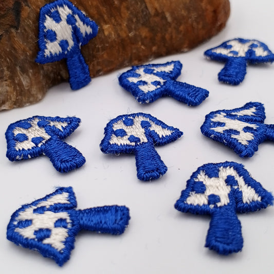 VINTAGE appliques cute white blue mushroom Patches #365