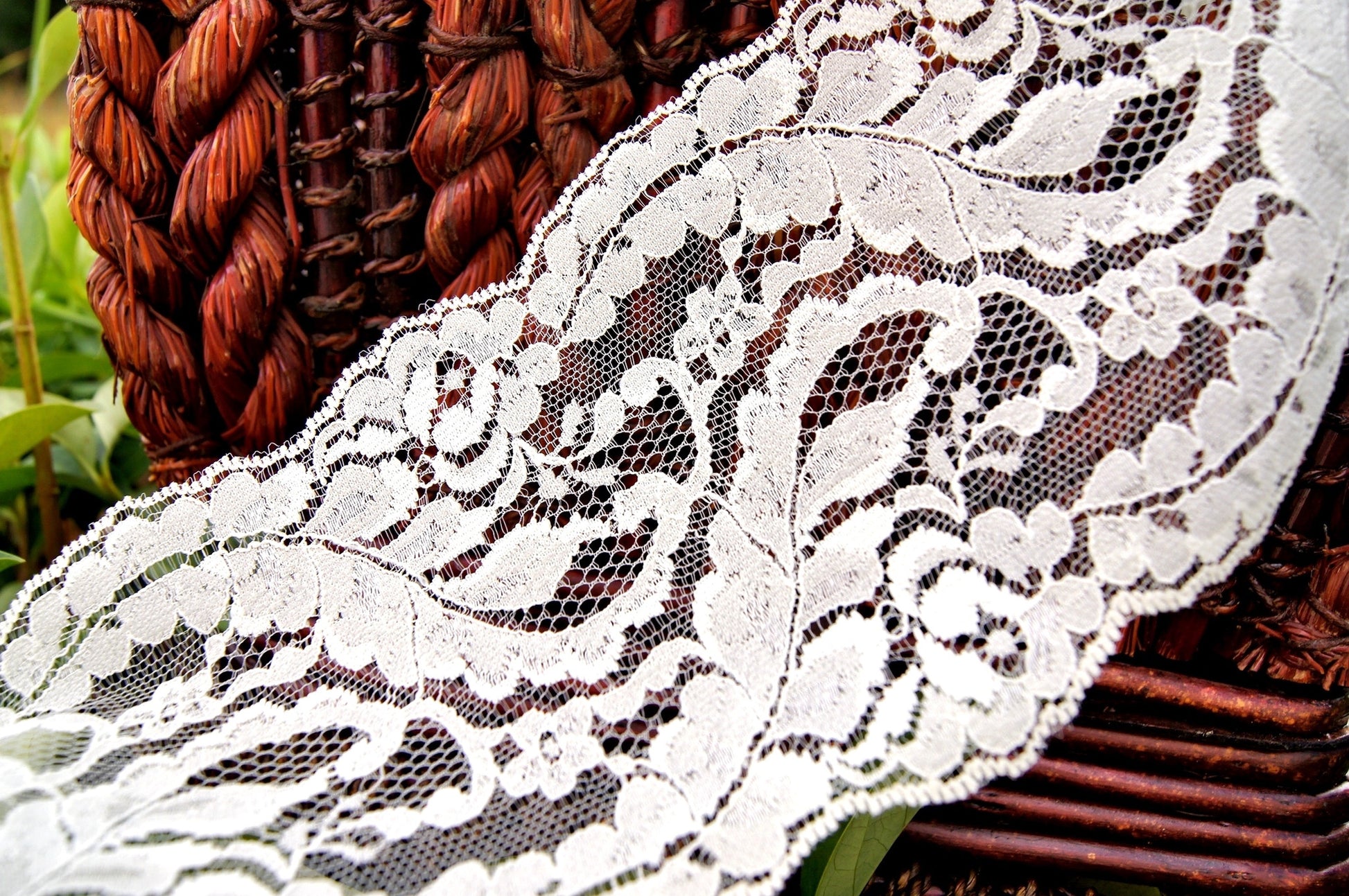 Elegant Off White Floral Galloon Lace 5'' wide