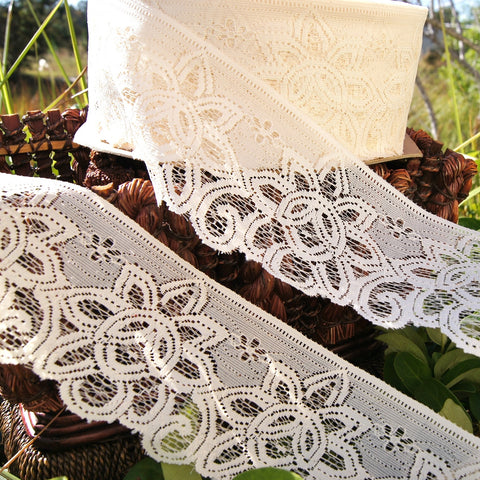Big Flower Wide Lace Trim Light Beige 3⅞