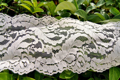 Floral Leaf Off White Galloon Lace 5¼" wide