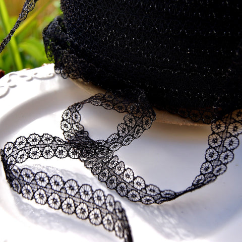 Symetrical Circle Black Lace Trim