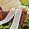 Chain-like Light Beige Scalloped Lace Trim 