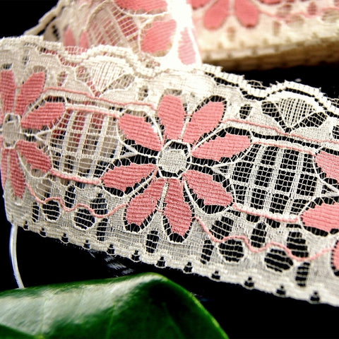 Mauve Pink Daisy Cream Lace Trim