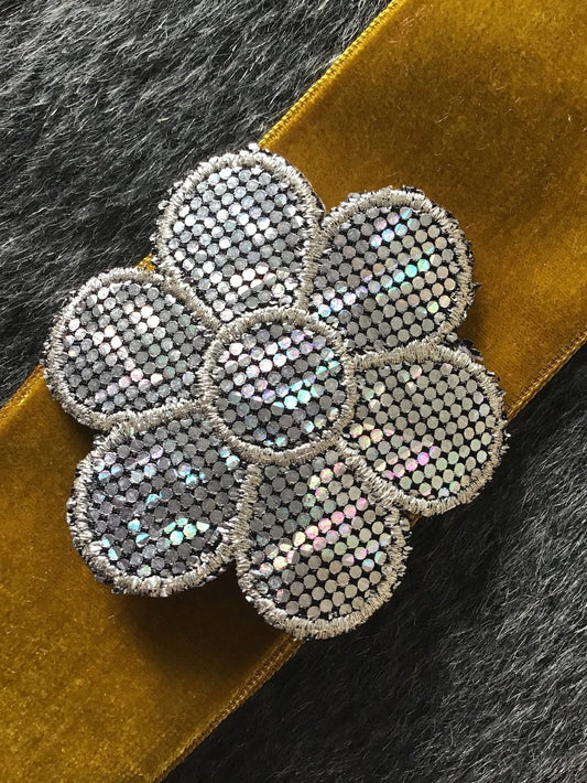 Vintage Metallic Silver Iron-on Decorative Floral Applique Patch #5027