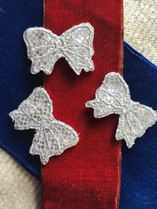 Vintage Embroidered Metallic Silver Bow Iron-on Decorative Patches #5030