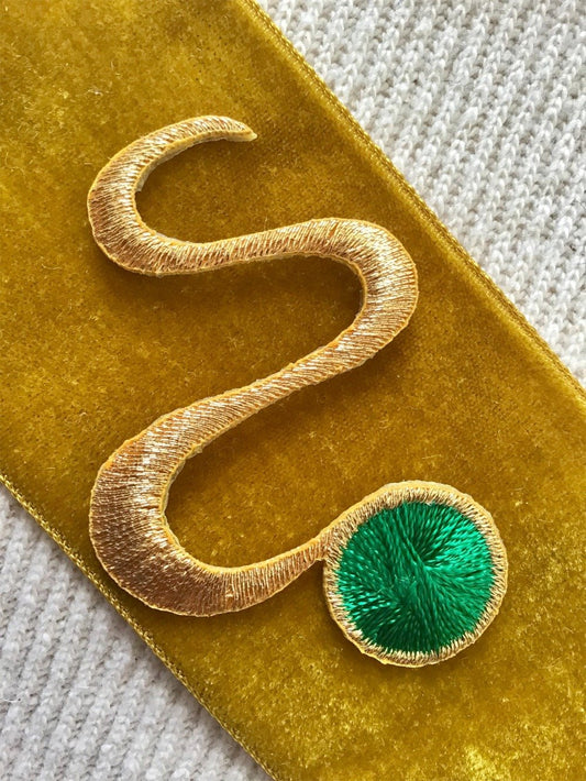 Metallic Gold Green Decorative Embroidery Swirl Vintage Applique Patches #5069 